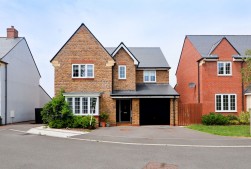 Wheatear Road, Yatton, BS49