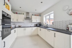 Wheatear Road, Yatton, BS49