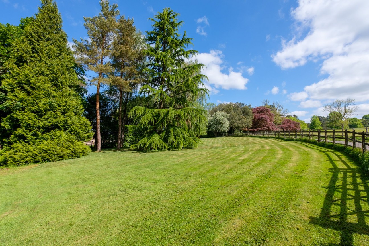Hunters Lodge, Backwell Hill, BS48 - exceptional country estate set in 15 acres with extensive equestrian facilities