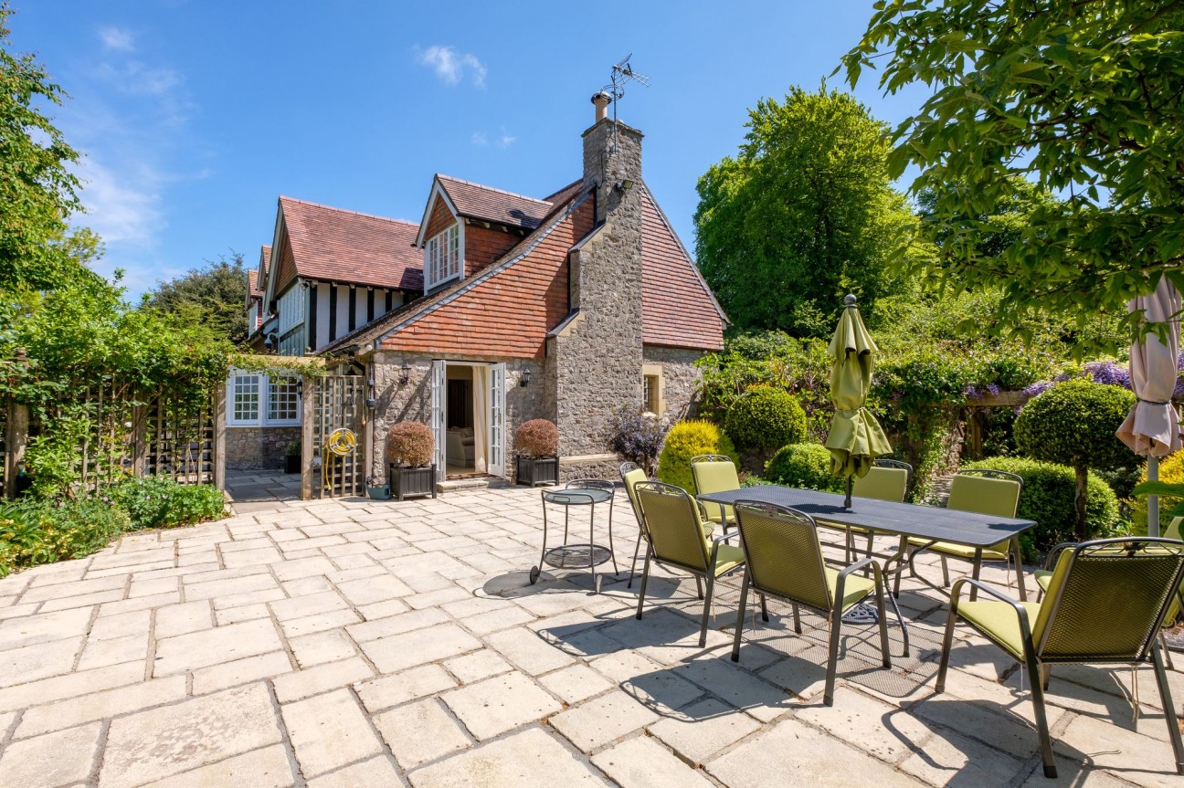 Hunters Lodge, Backwell Hill, BS48 - exceptional country estate set in 15 acres with extensive equestrian facilities
