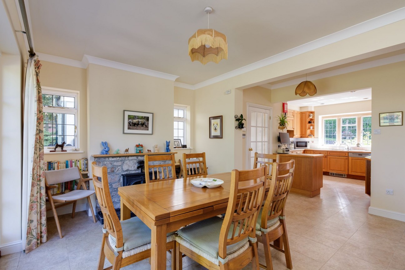 Hunters Lodge, Backwell Hill, BS48 - exceptional country estate set in 15 acres with extensive equestrian facilities