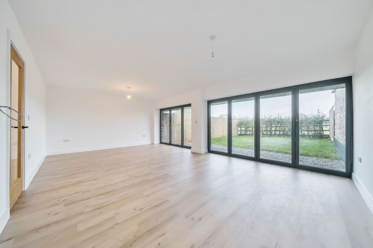 2 Somerset Court, Brinsea, Congresbury