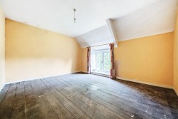 3 bed with planning permission already granted to extend to 5 bedrooms