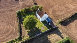 3 bed with planning permission already granted to extend to 5 bedrooms