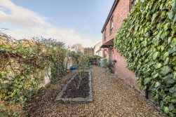 Cadbury Square, Congresbury, BS49