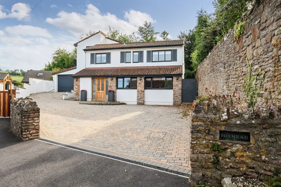 Bell Square, Blagdon, BS40