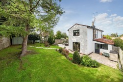 Bell Square, Blagdon, BS40