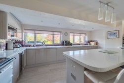 Bell Square, Blagdon, BS40
