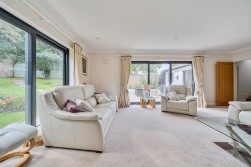 Bell Square, Blagdon, BS40