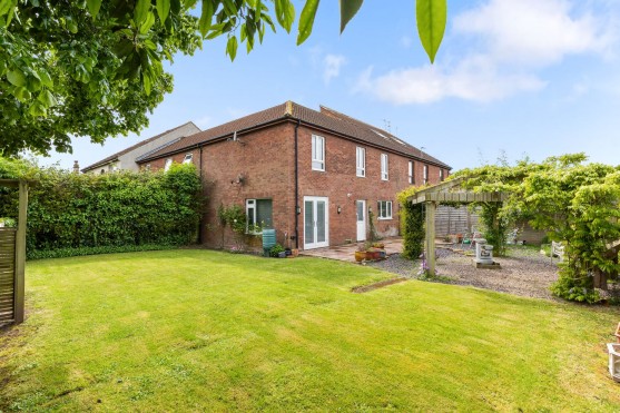 Bramley Square, Congresbury, BS49