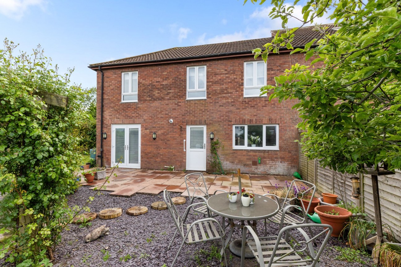Bramley Square, Congresbury, BS49