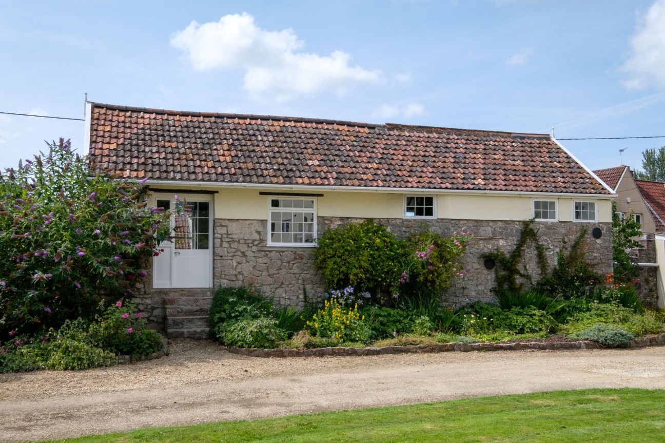 Detached country residence with land, outbuildings and glorious views