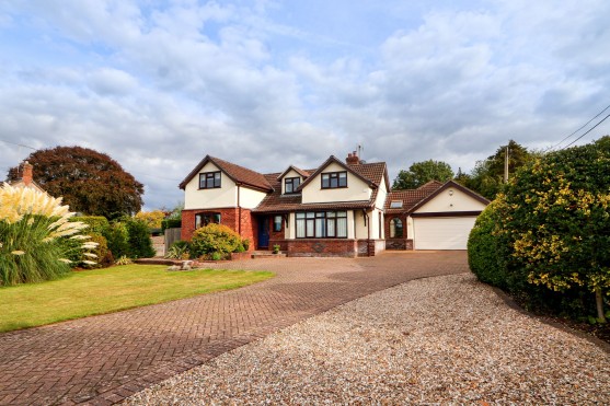 Claverham Road, Yatton, BS49