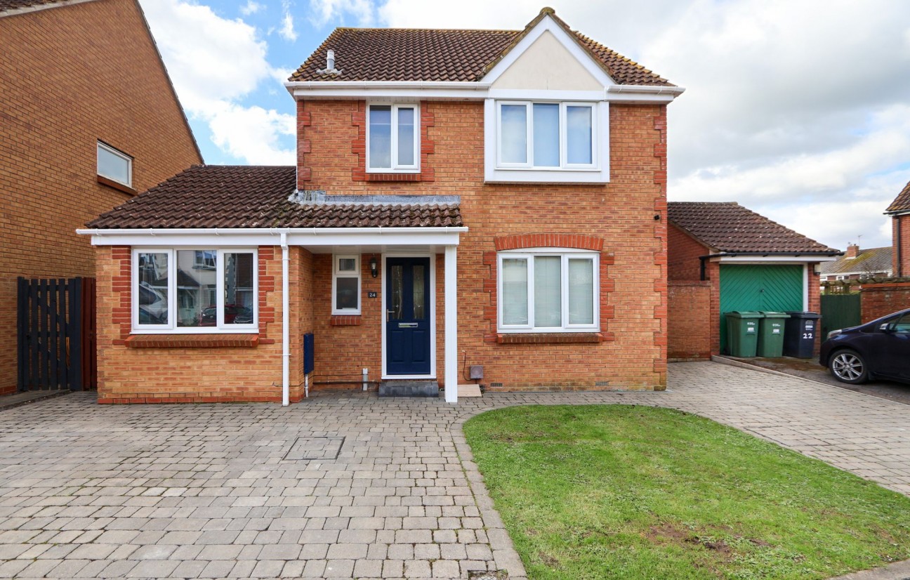 Mulberry Road, Congresbury, BS49