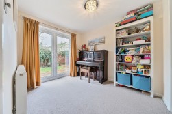 Mulberry Road, Congresbury, BS49