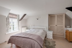 Orchardside, 20 Brinsea Road, Congresbury - a superb, spacious village home