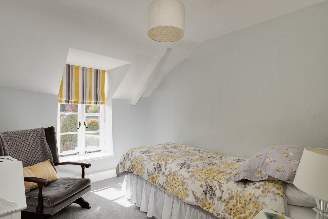Orchardside, 20 Brinsea Road, Congresbury - a superb, spacious village home