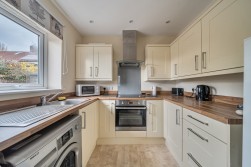 Well Park, Congresbury, BS49