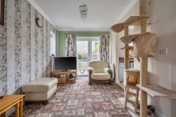 Well Park, Congresbury, BS49