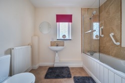 Well Park, Congresbury, BS49