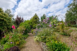 Wellhouse Farm, Tickenham, BS21 - exquisitely presented character farmhouse with glorious gardens