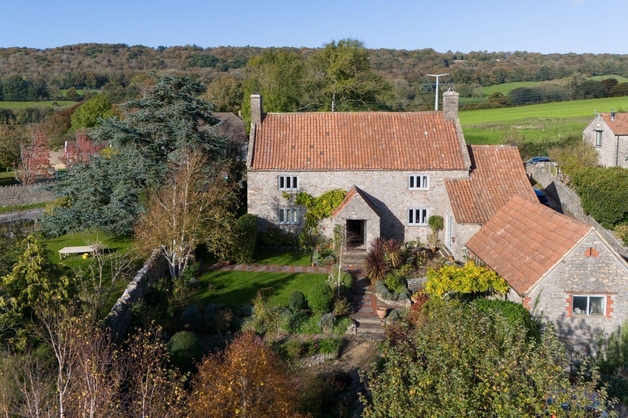 Wellhouse Farm, Tickenham, BS21 - exquisitely presented character farmhouse with glorious gardens