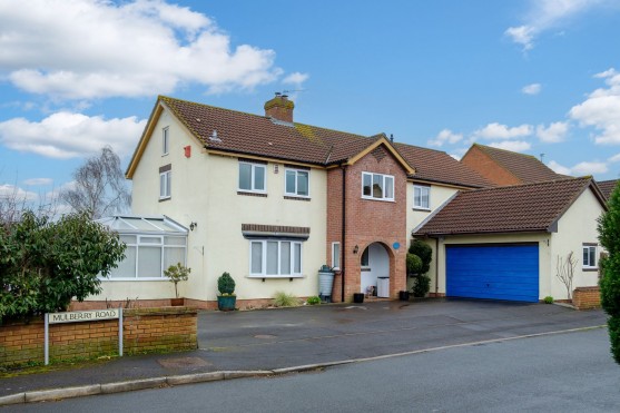 Mulberry Road, Congresbury, BS49