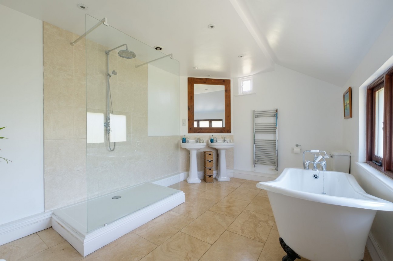 Bath Road, Blagdon, BS40