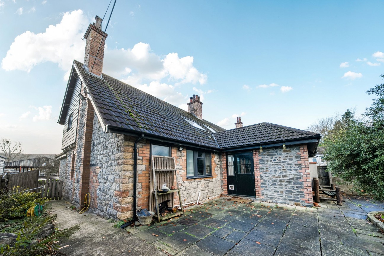 Langford Road, Langford, BS40