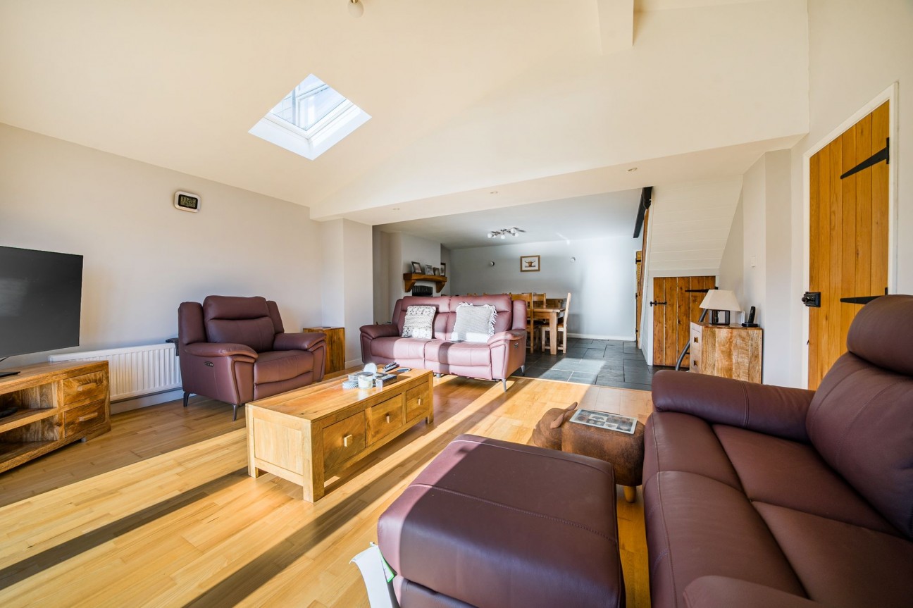 Langford Road, Langford, BS40