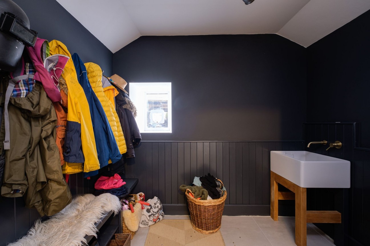 Rose Farm, West End, Nailsea, BS48 - stylishly renovated farmhouse with glorious views