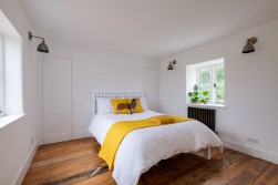 Rose Farm, West End, Nailsea, BS48 - stylishly renovated farmhouse with glorious views