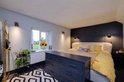 Rose Farm, West End, Nailsea, BS48 - stylishly renovated farmhouse with glorious views