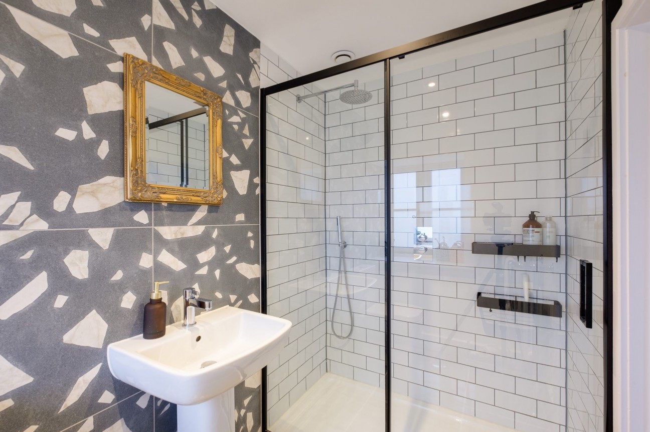 Rose Farm, West End, Nailsea, BS48 - stylishly renovated farmhouse with glorious views