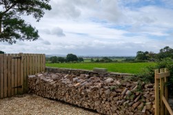 Rose Farm, West End, Nailsea, BS48 - stylishly renovated farmhouse with glorious views