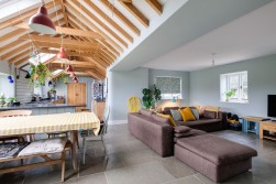 Rose Farm, West End, Nailsea, BS48 - stylishly renovated farmhouse with glorious views