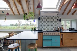 Rose Farm, West End, Nailsea, BS48 - stylishly renovated farmhouse with glorious views