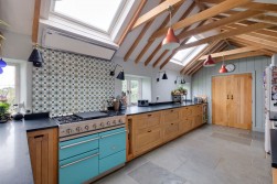 Rose Farm, West End, Nailsea, BS48 - stylishly renovated farmhouse with glorious views