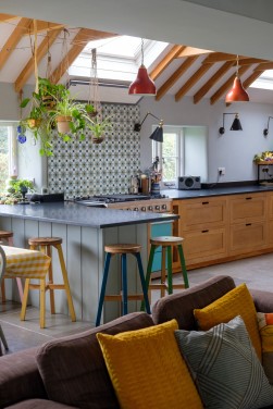 Rose Farm, West End, Nailsea, BS48 - stylishly renovated farmhouse with glorious views