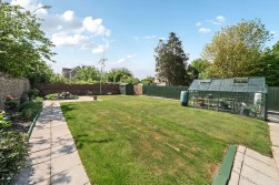 Barberry Farm Road, Yatton, BS49