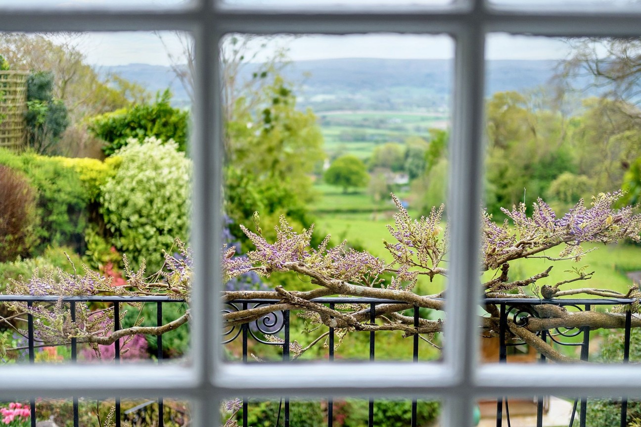 Delightful country residence with commanding views, on the outskirts of the village of Wrington