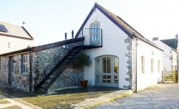 West Hewish, Little Manor Barns, BS24