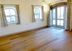 West Hewish, Little Manor Barns, BS24