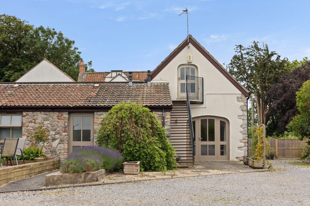 West Hewish, Little Manor Barns, BS24