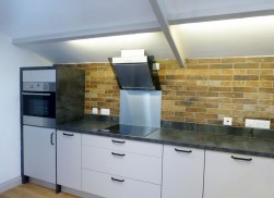 West Hewish, Little Manor Barns, BS24