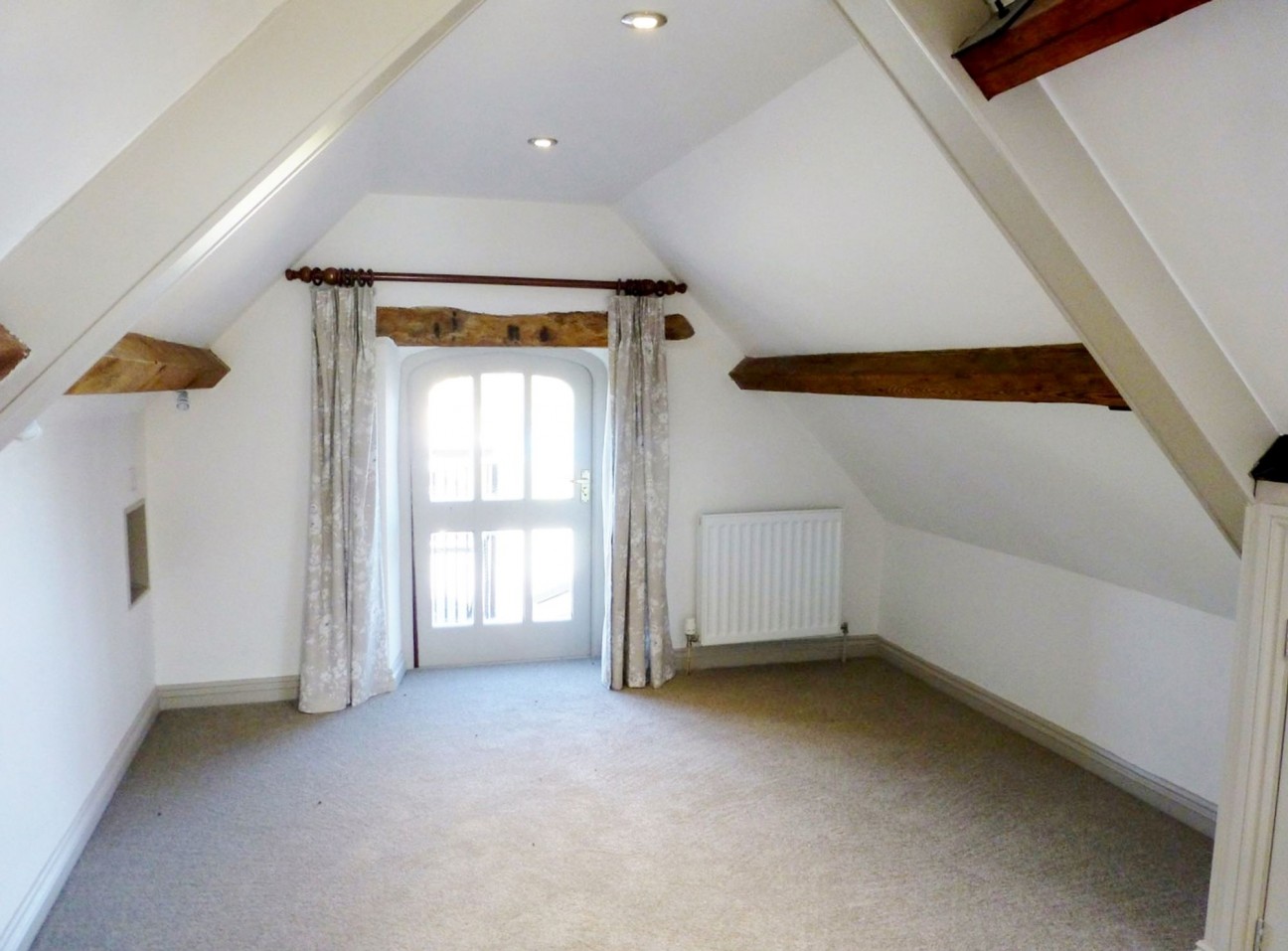 West Hewish, Little Manor Barns, BS24