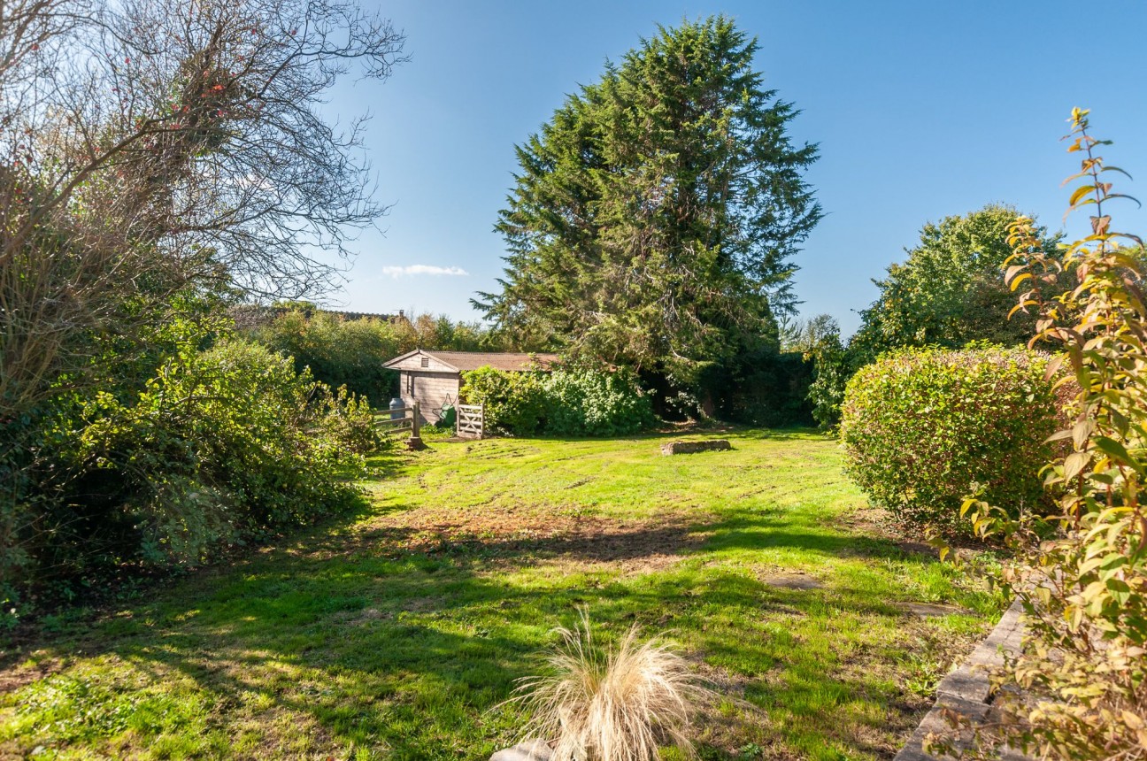 The Old Granary, Loxton, BS26 - superb family home with land