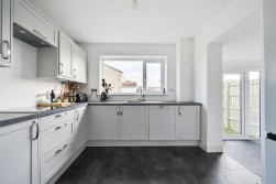 Stonewell Park Road, Congresbury, BS49