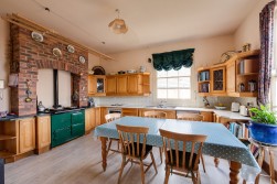 Brockely Chase, Cleeve, BS49
