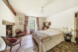 Macquarie Farm House, Yatton, BS49 - beautifully renovated family home in central village location